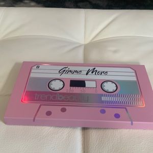 NIB Gimme More Trendbeauty Eyeshadow Palette